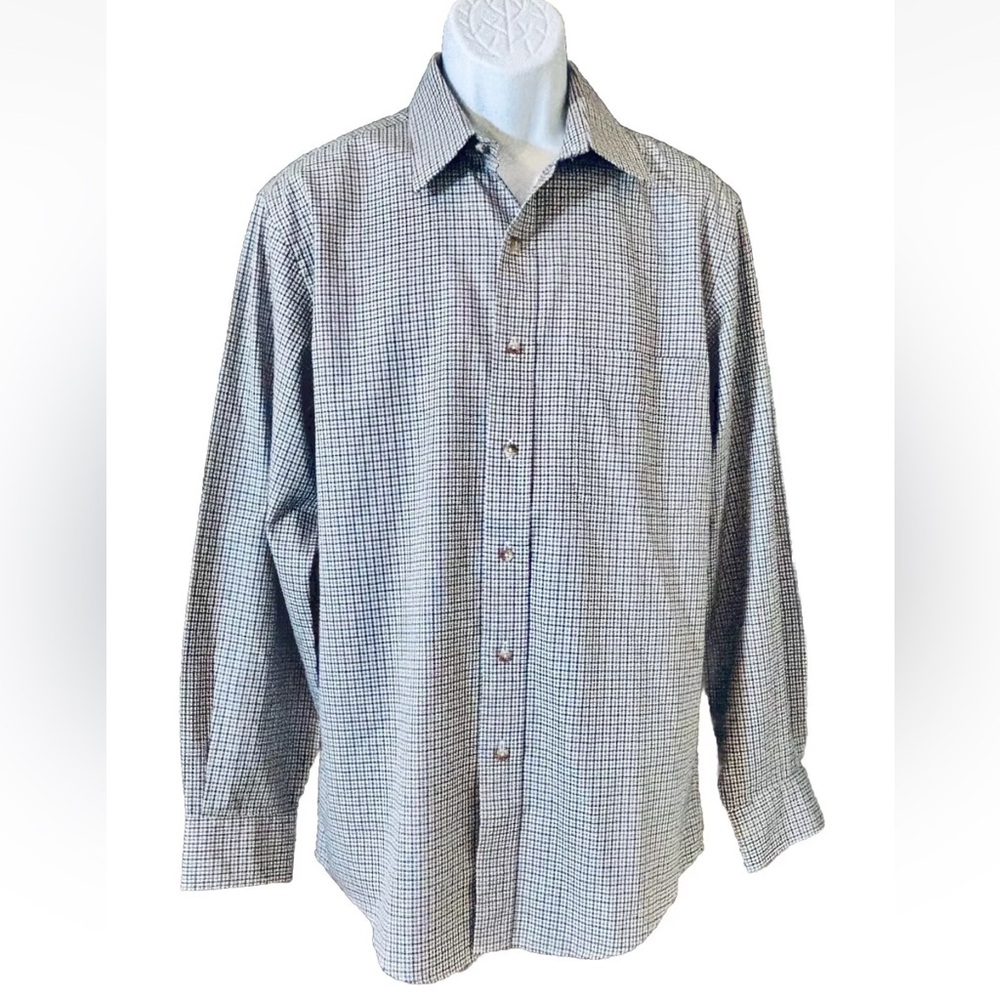 JoS. A. Bank Men's Travelers Size M Check Cotton Button Up Shirt Gray Wine Blue